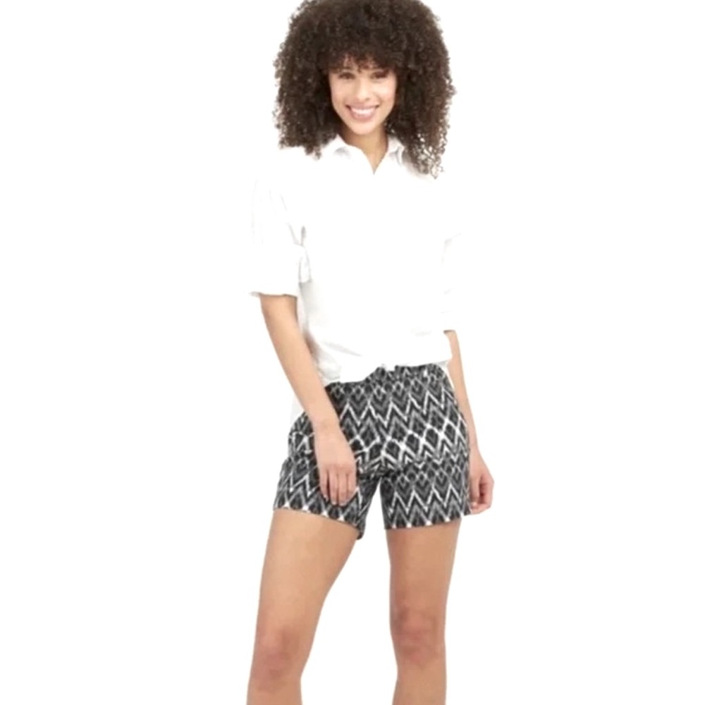 SPANX Womens 10” Sunshine Shorts In Abstract Print Comfort Summer Travel Golf